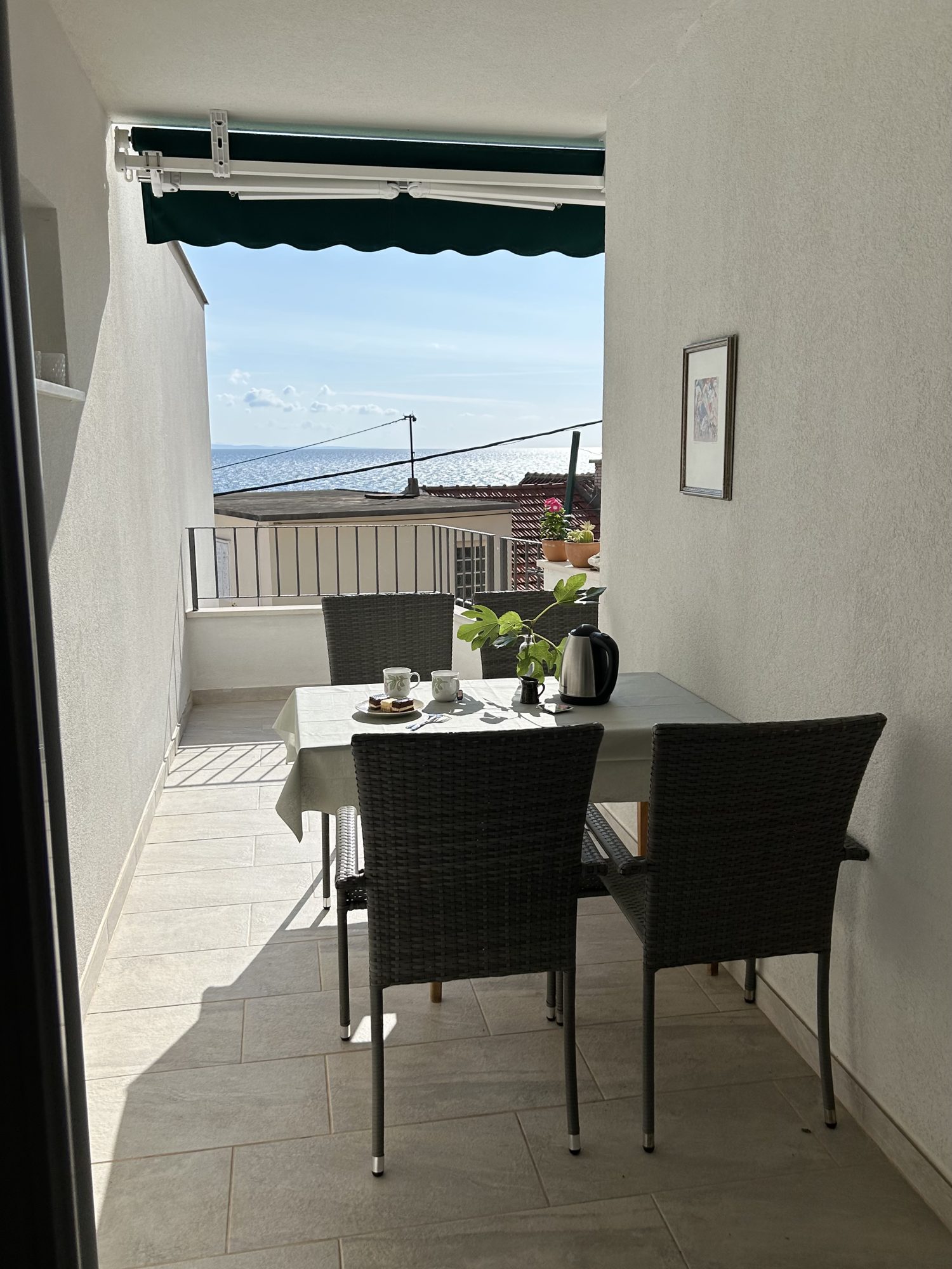 Ena — sea-view apartment at Beach House Buinac in Brist, Makarska Riviera